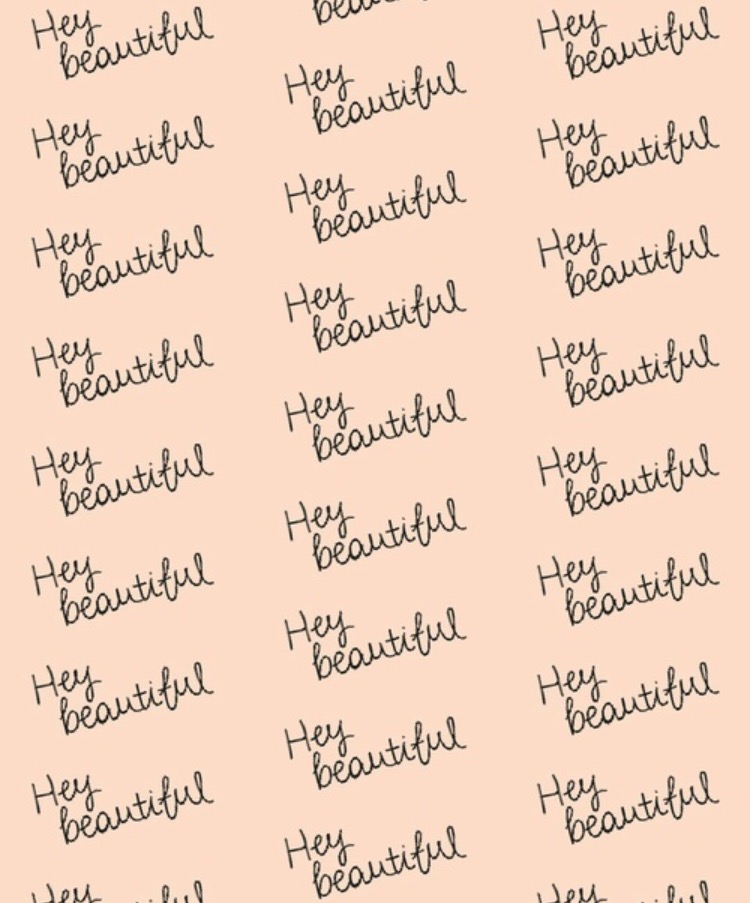 We heart it social media picture