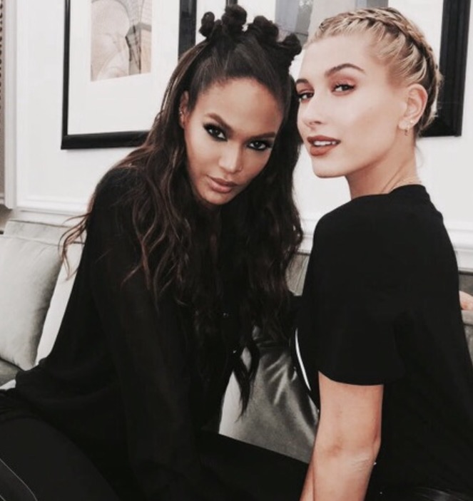 We heart it social media picture