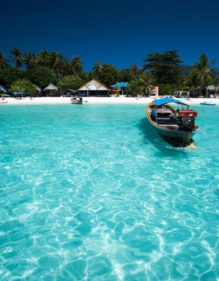 We heart it social media picture