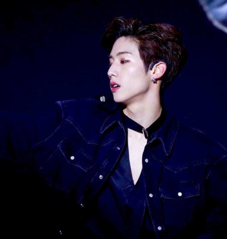 We heart it social media picture