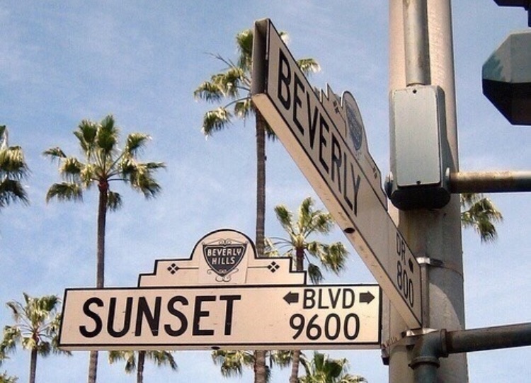 Flashing Lights in&nbsp;Hollywood