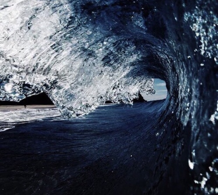 We heart it social media picture