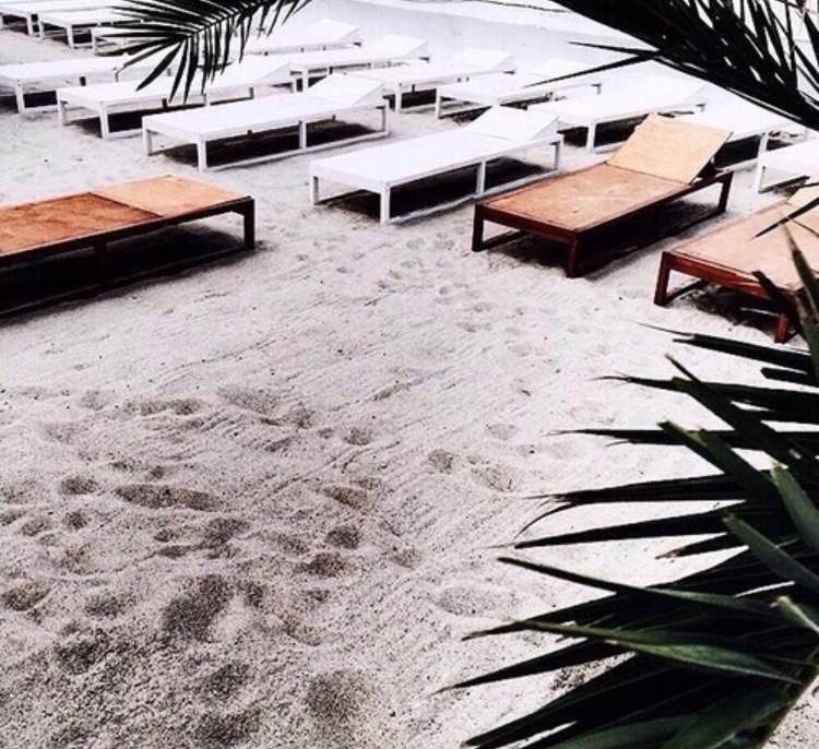 We heart it social media picture