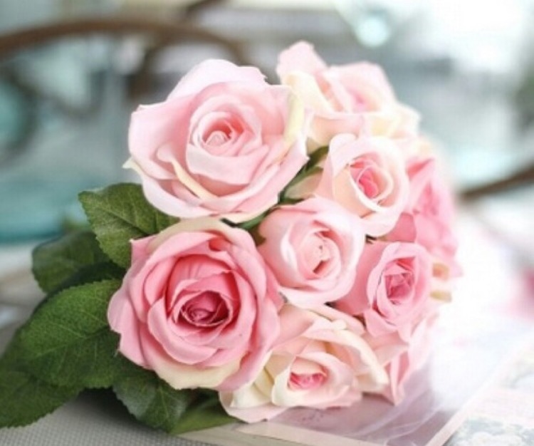 We heart it social media picture