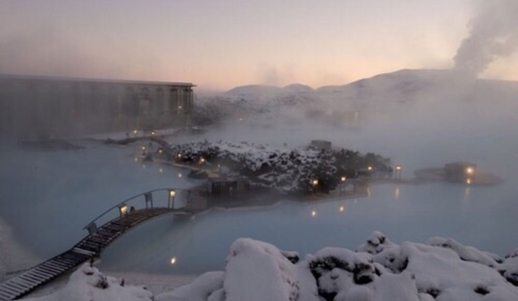 We heart it social media picture