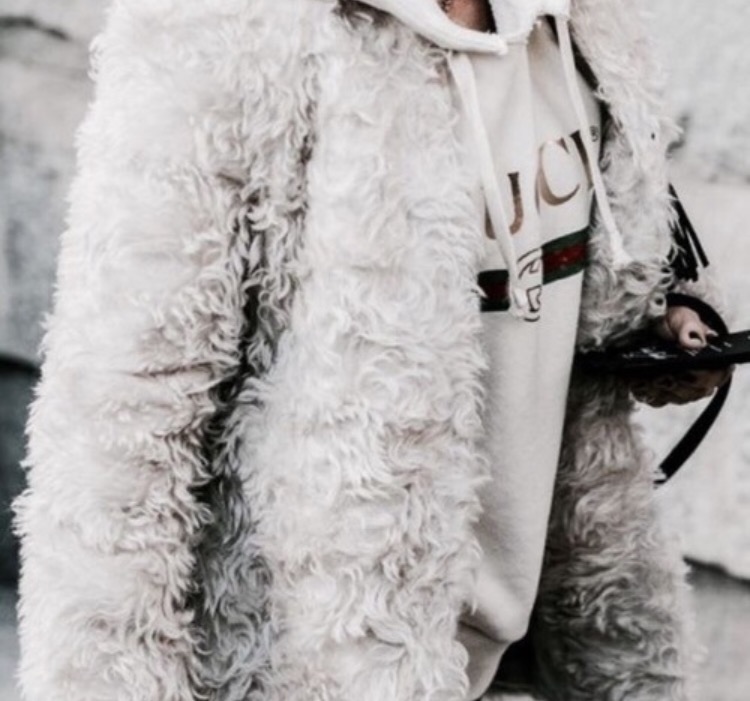 We heart it social media picture