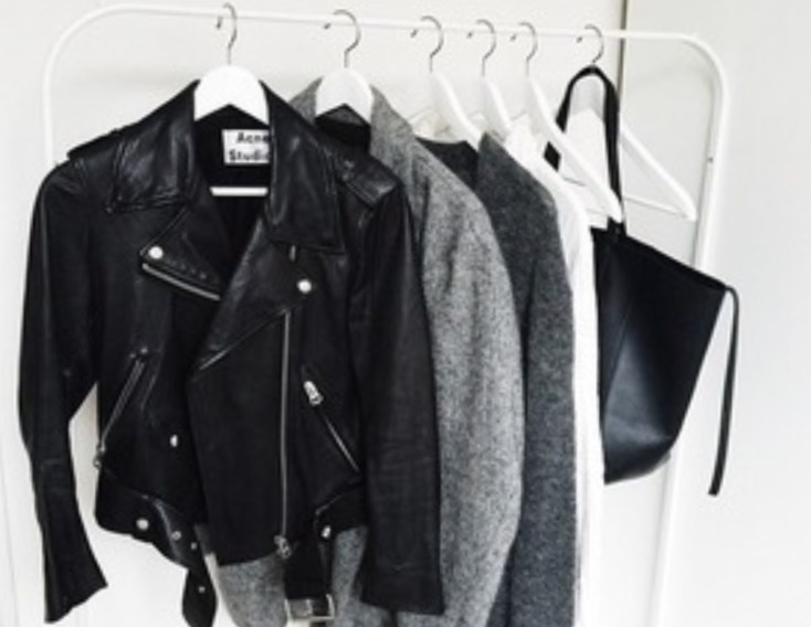 We heart it social media picture