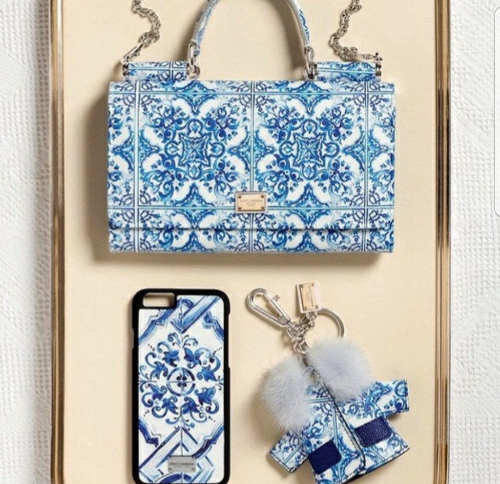 We heart it social media picture