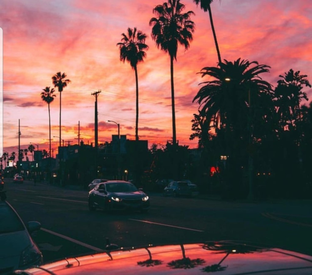 We heart it social media picture