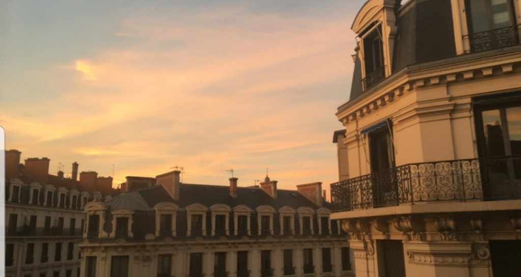 Red, warm and dim (the model in&nbsp;print)