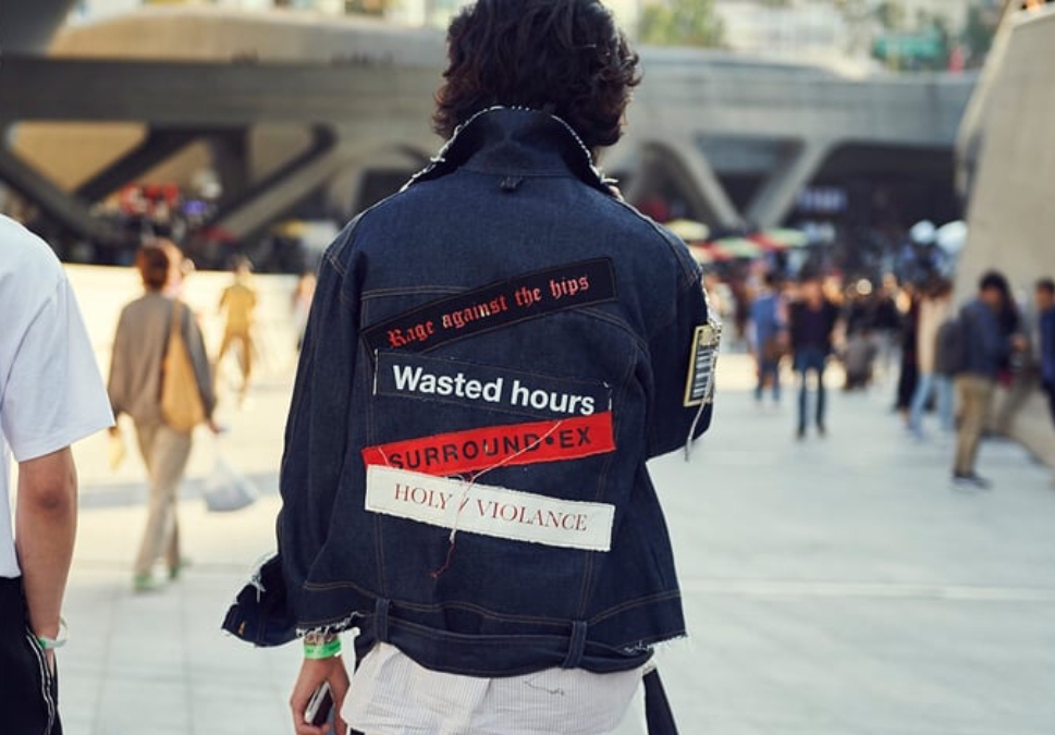 We heart it social media picture