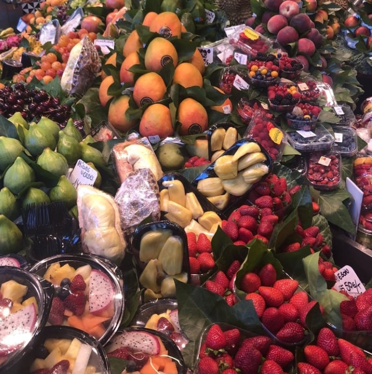 We heart it social media picture