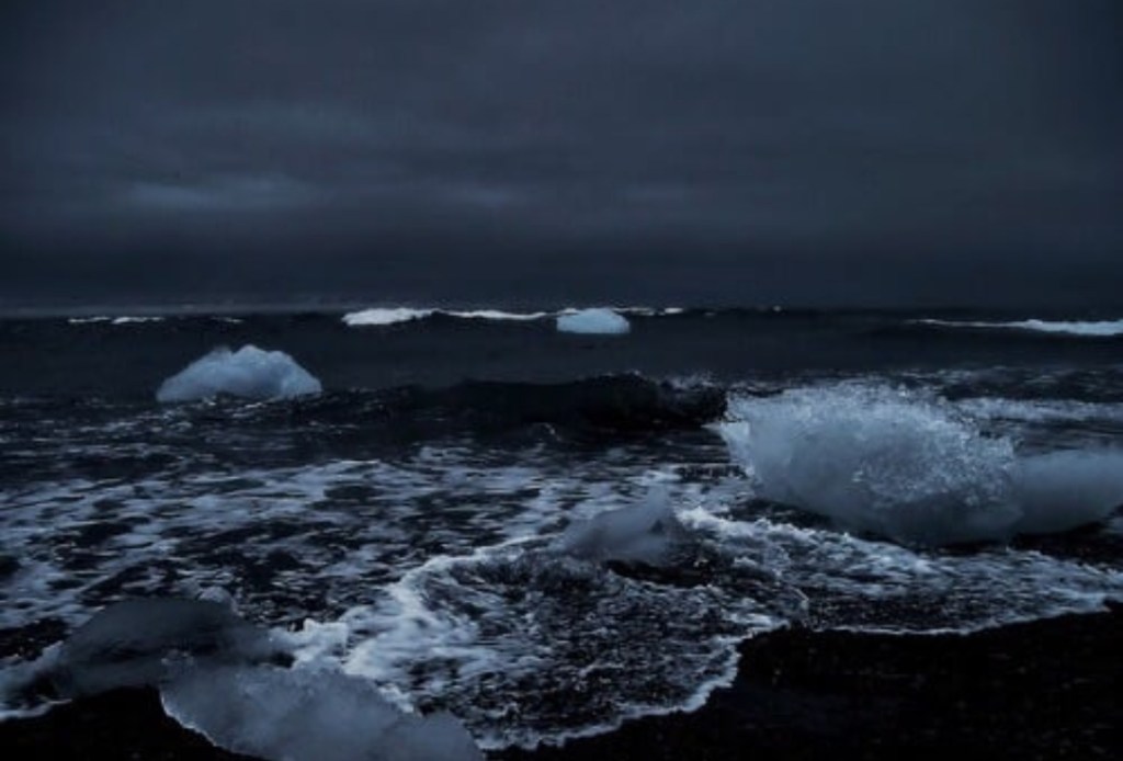 We heart it social media picture