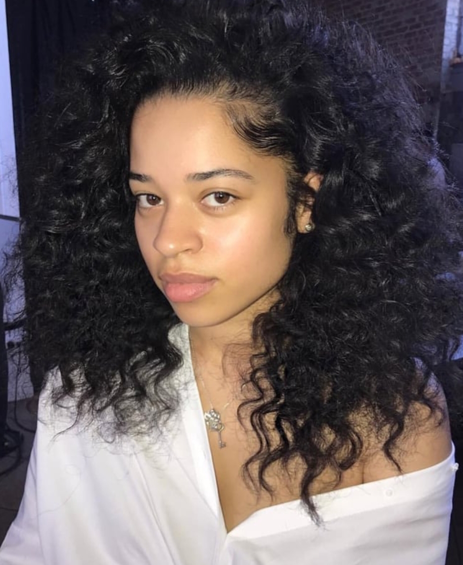 We heart it social media picture