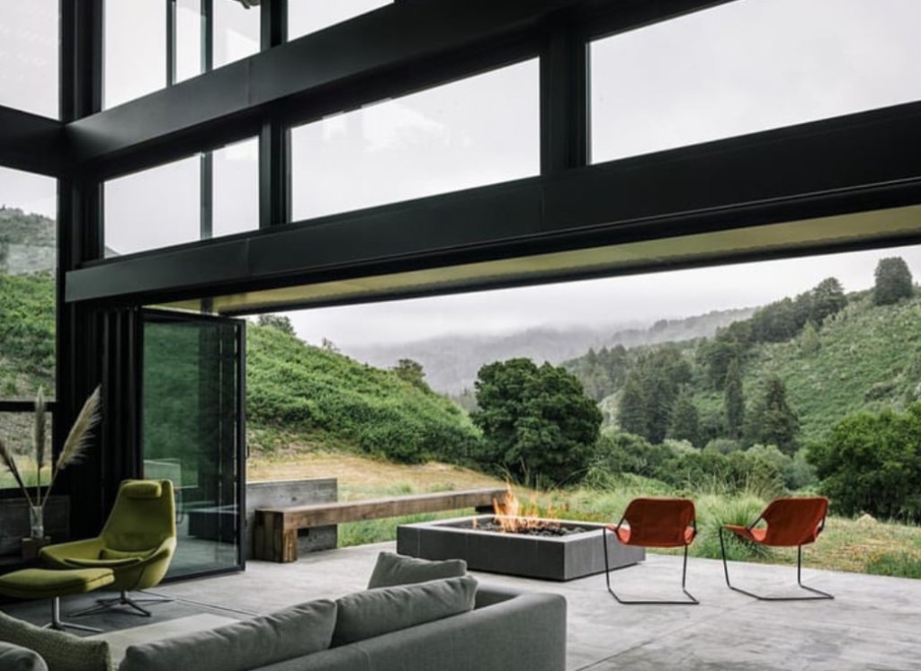 We heart it social media picture