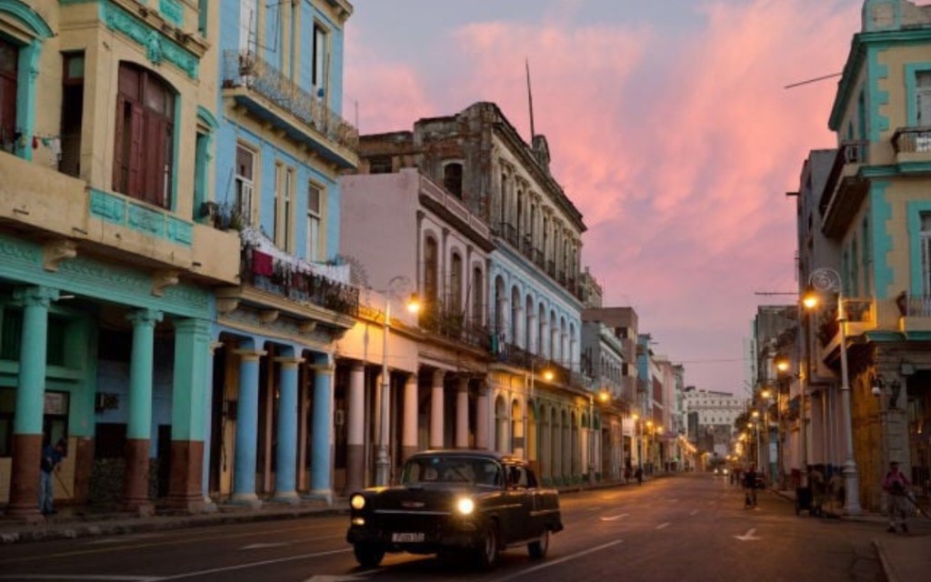 We heart it social media picture