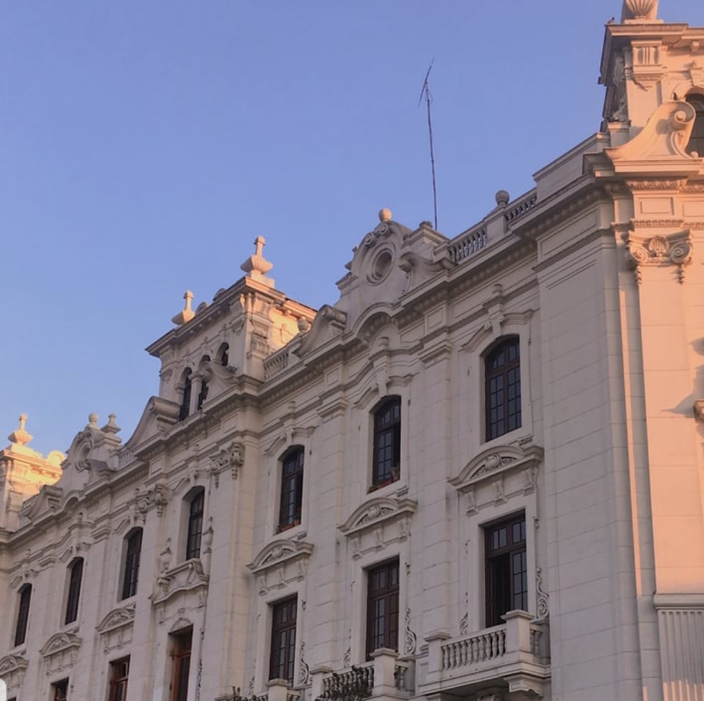 We heart it social media picture