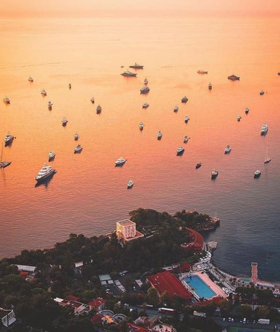 We heart it social media picture